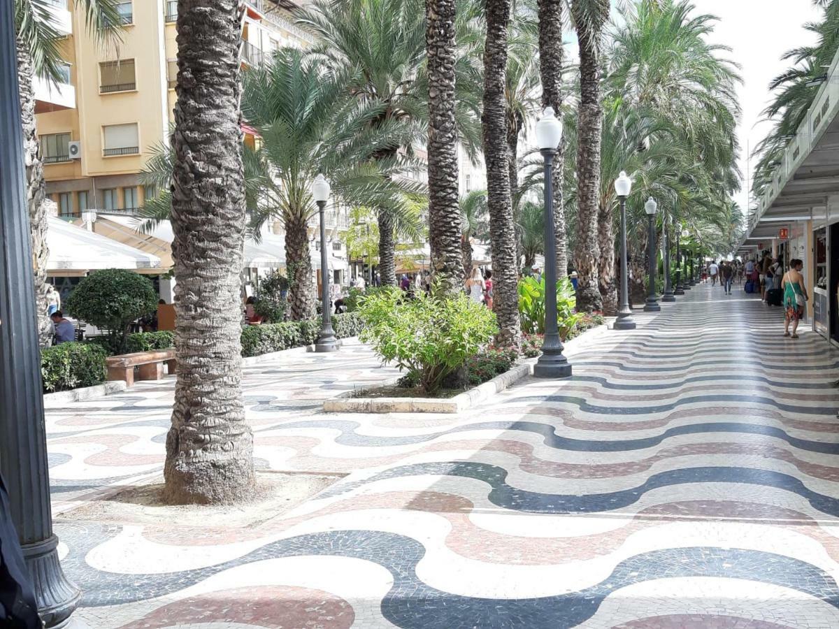 Apartamento Grande-Centro Barrio Playa Alicante Buitenkant foto